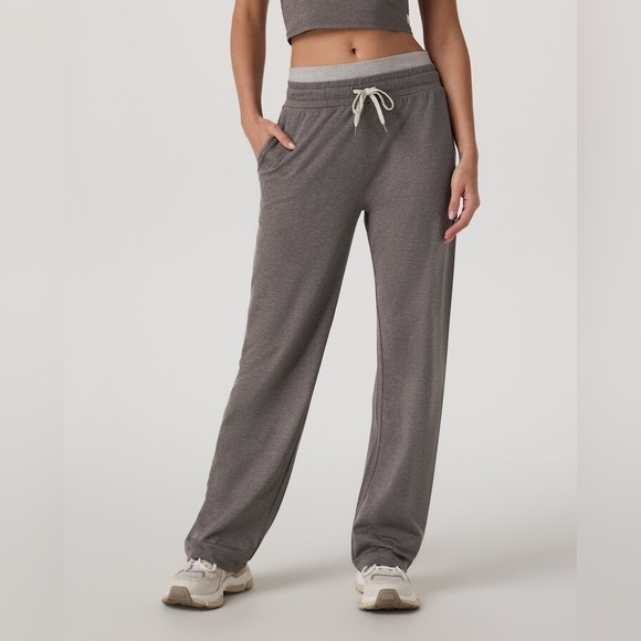 Vuori Halo Warm Up Straight Leg Pants - Heathered Chia - Size Medium - Picture 1 of 7